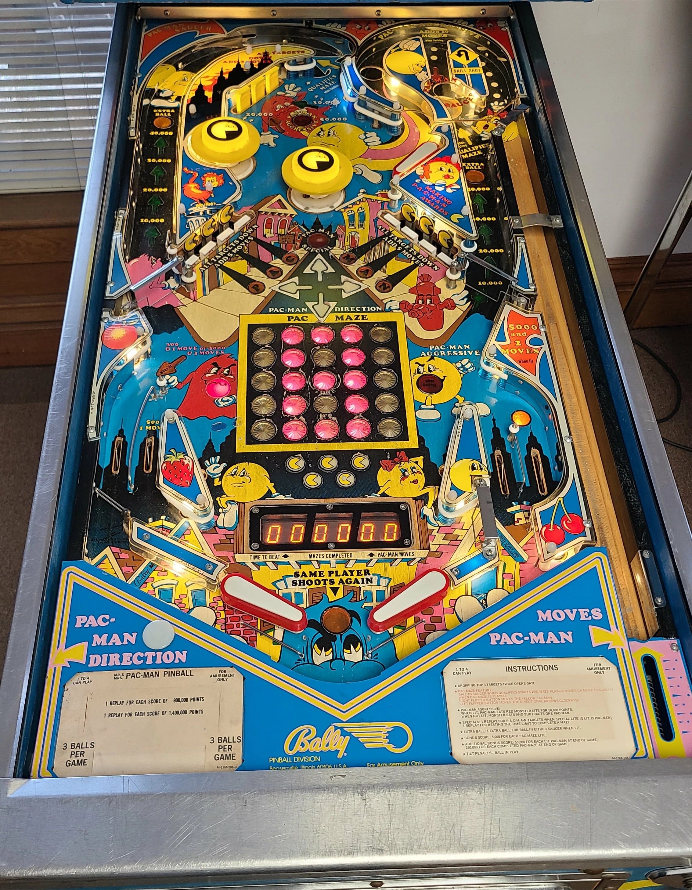 Mr. & Mrs. Pac-Man thumbnail 4