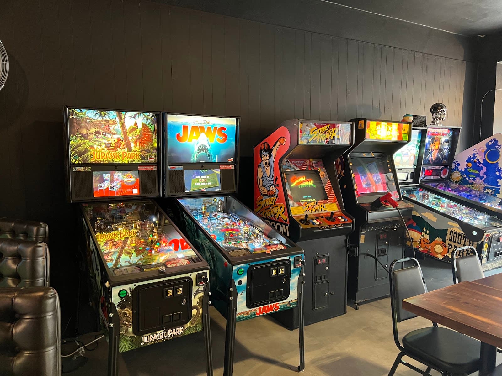 The Warp Zone Bar & Arcade