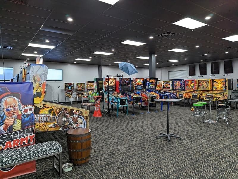 Captain's Arcade Showroom photo 8