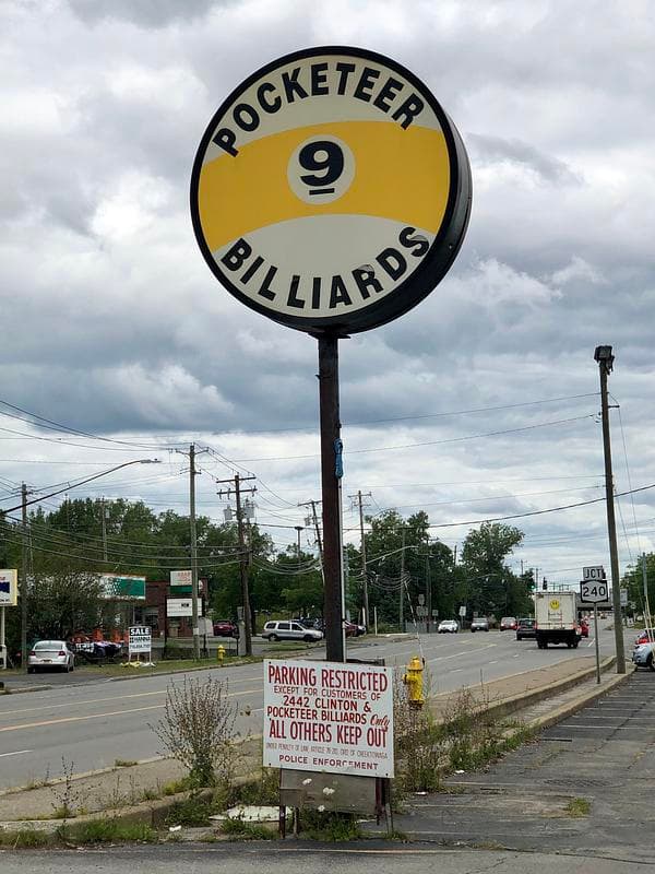 Pocketeer Billiards and Bar photo 2